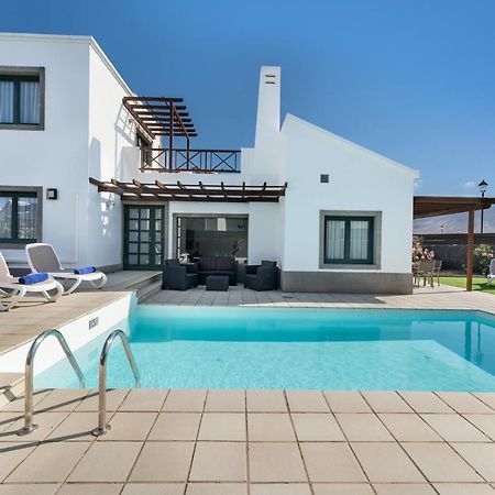 Villas Camelot By Escape Home Playa Blanca  Bagian luar foto